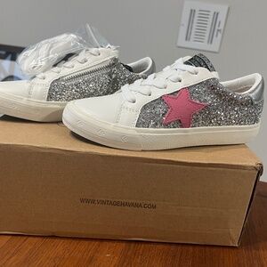 Vintage Havana Gloria sneaker - brand new!